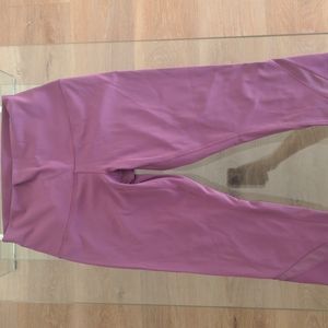 Awesome Lululemon Wunder Under Cropped Pants Luxtreme Fabric